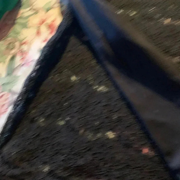 NWT Womenโs Top Size 2X in Black Shade - Picture 2 of 9